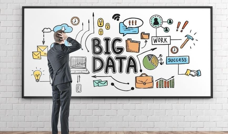 Archivo:Big data blackboard.png